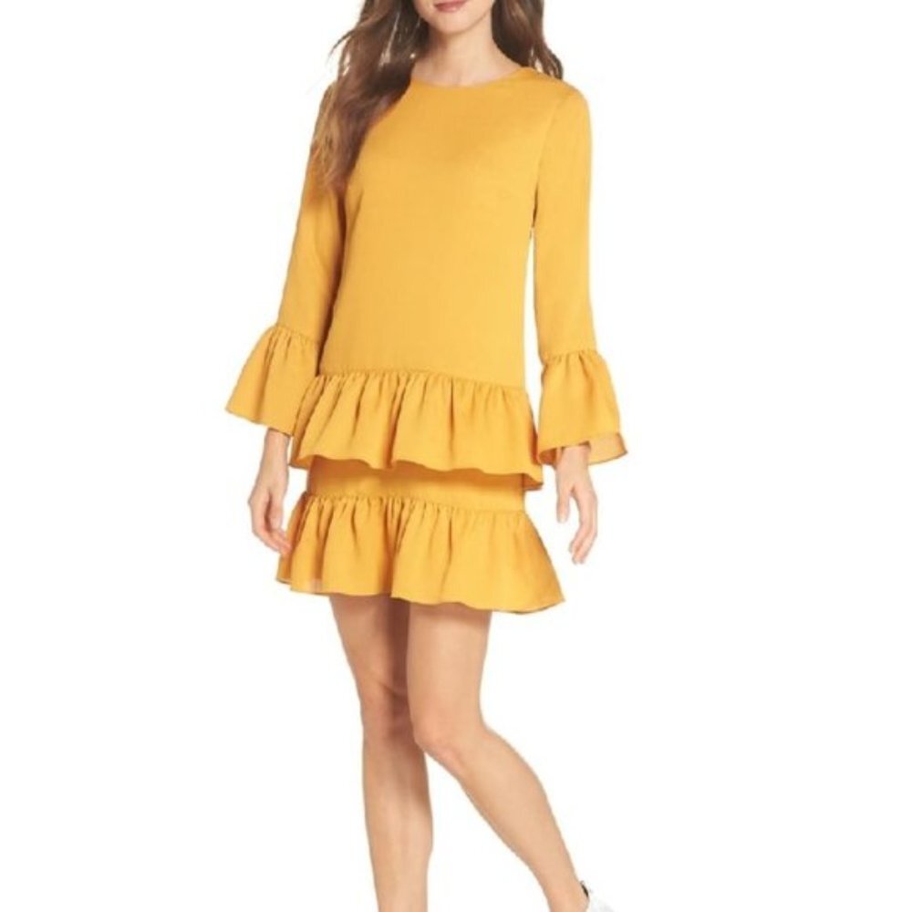 CHELSEA28 Flounce Hem Shift Dress